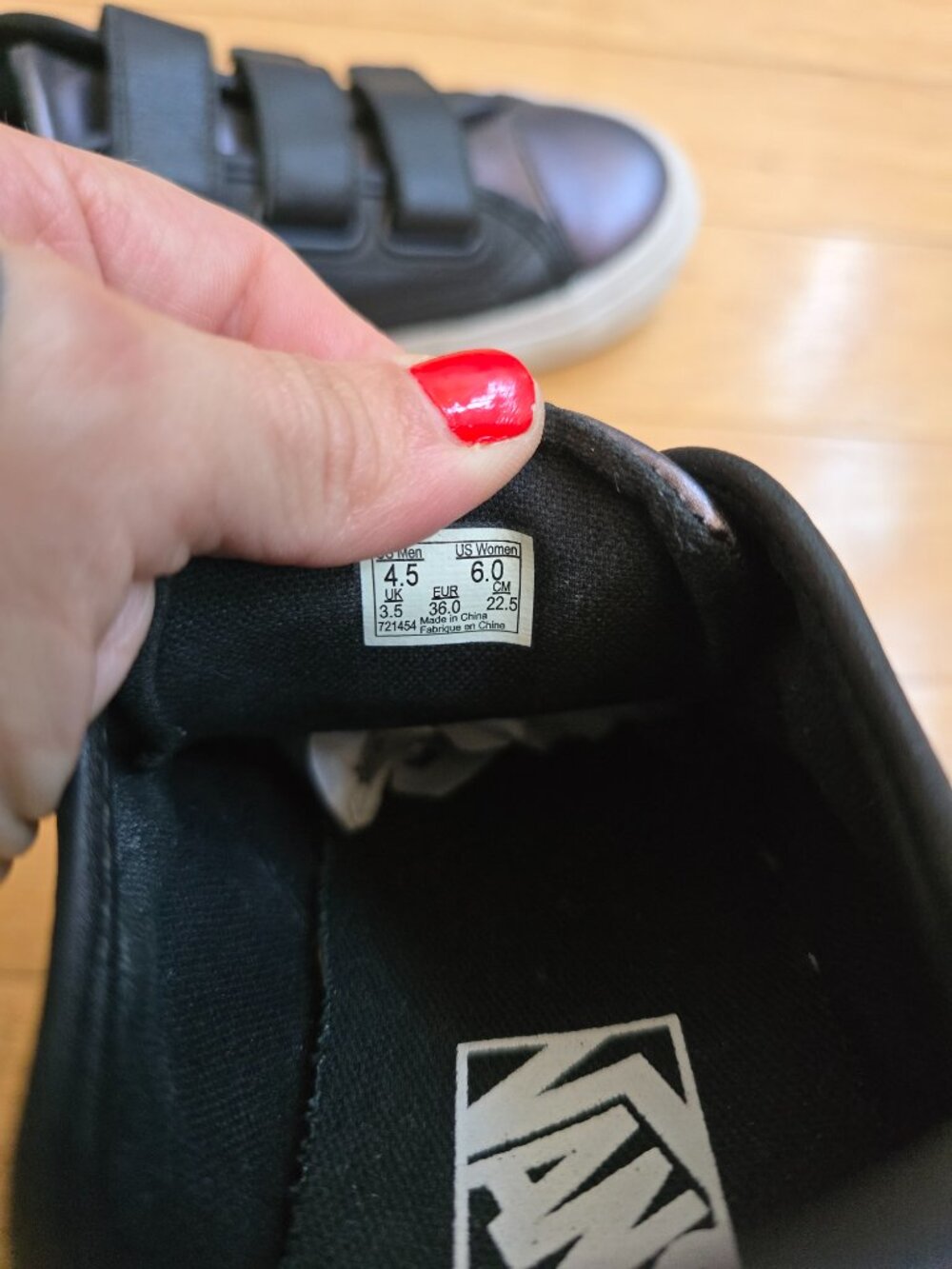 Vans | Old Skool V Black Metallic Pewter Leather Skater Sneakers | WMS 6 - Picture 4 of 9